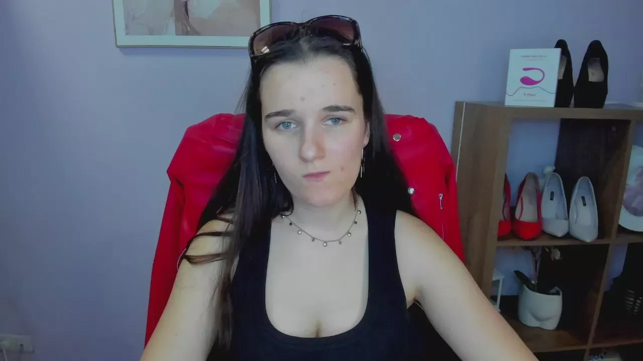 Offline kate_love03 on Cam4