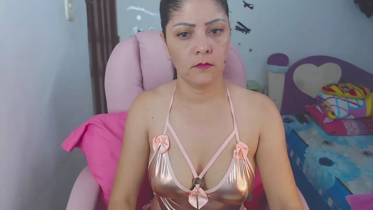 Offline KatheLatin_92 on Cam4