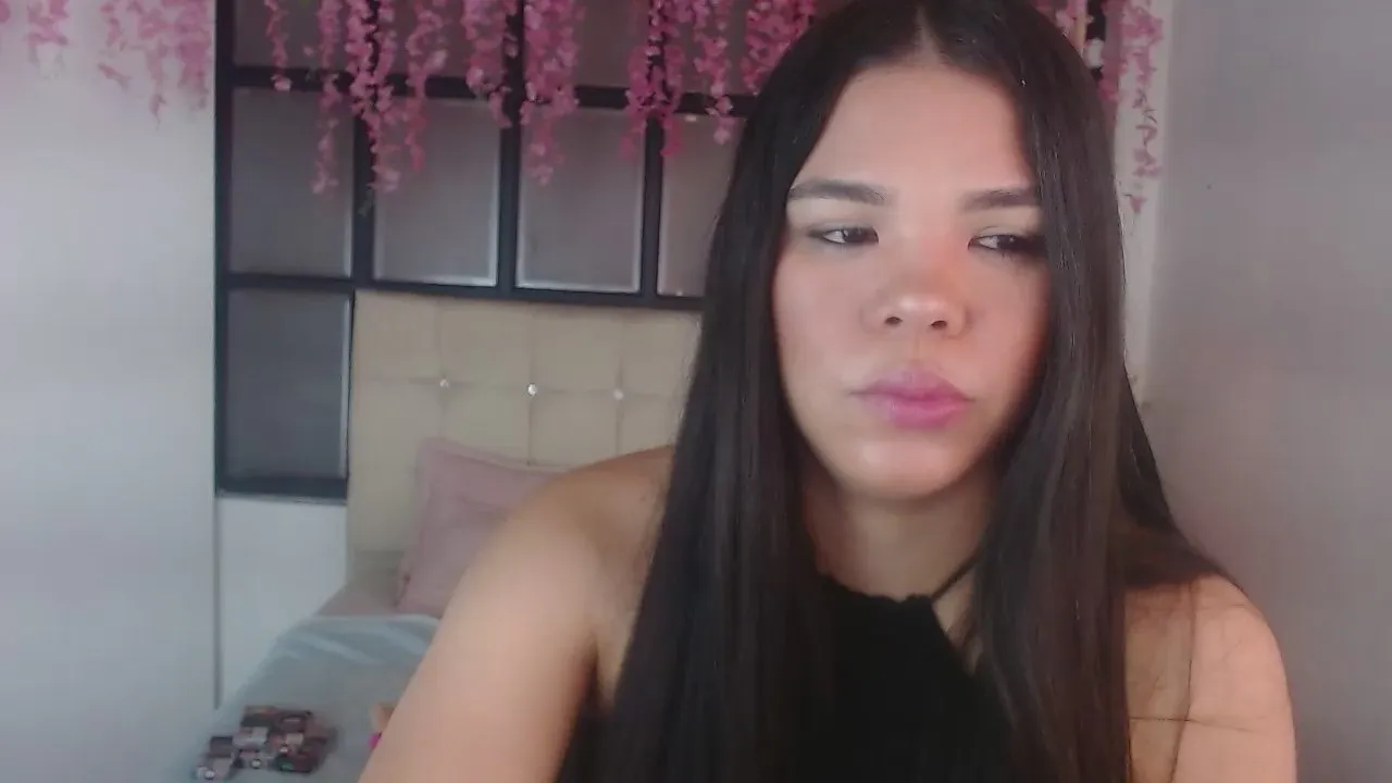 Offline KathyaSpinelli on Cam4