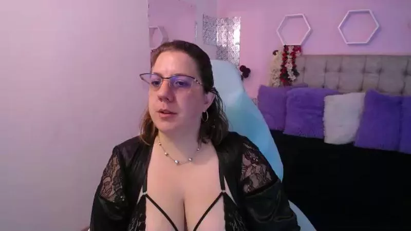 Offline katie_joness on Cam4