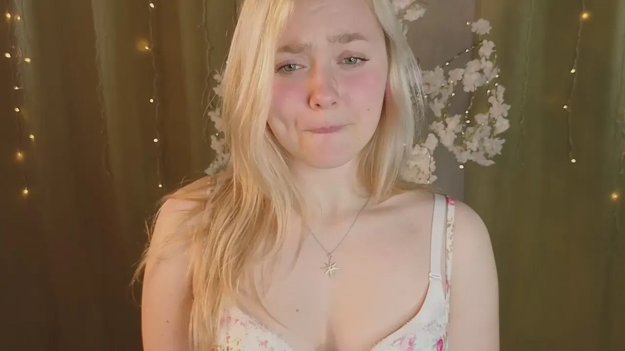 Offline KatieGroves on Cam4