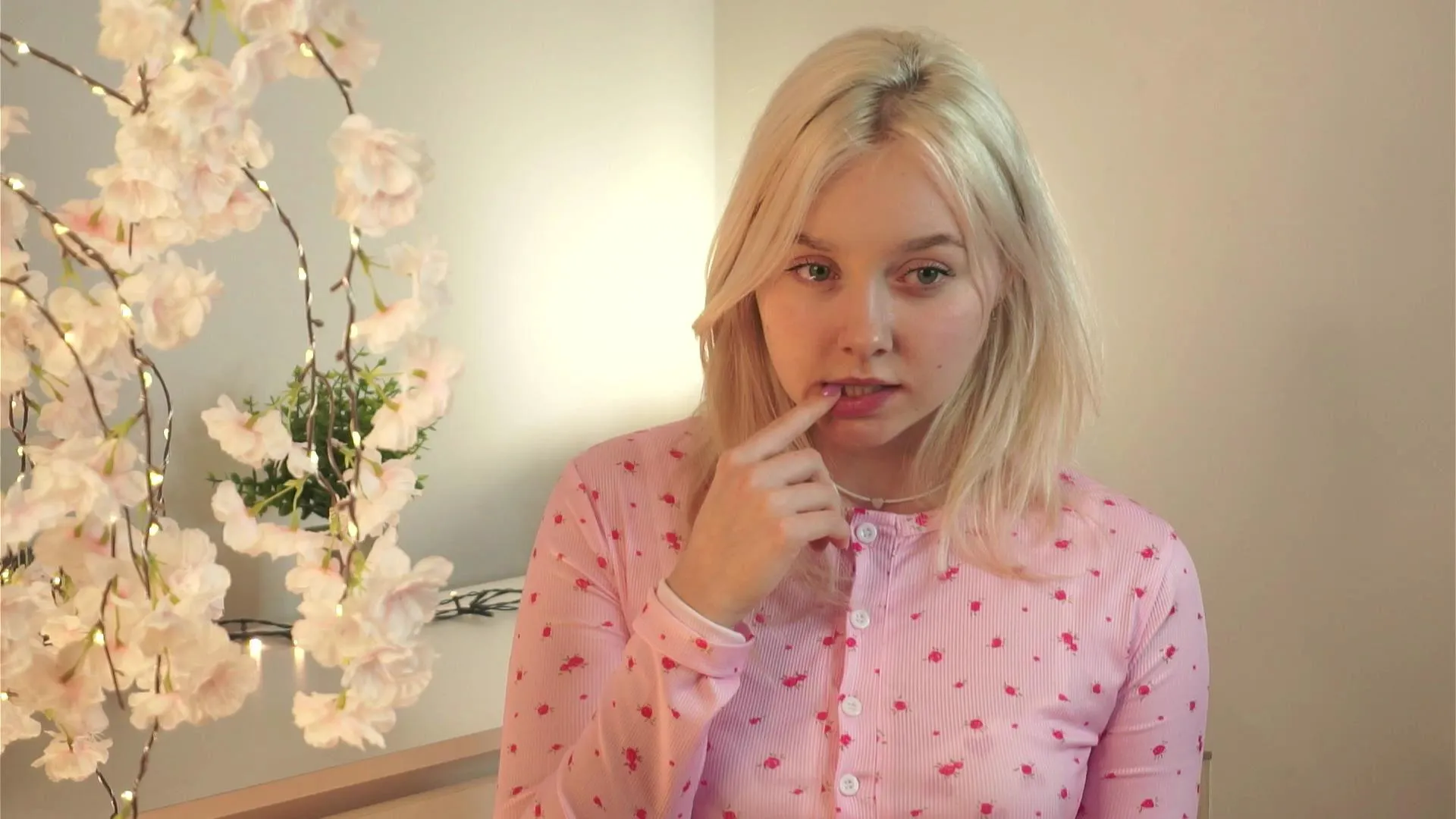 Offline KatieGroves on Cam4