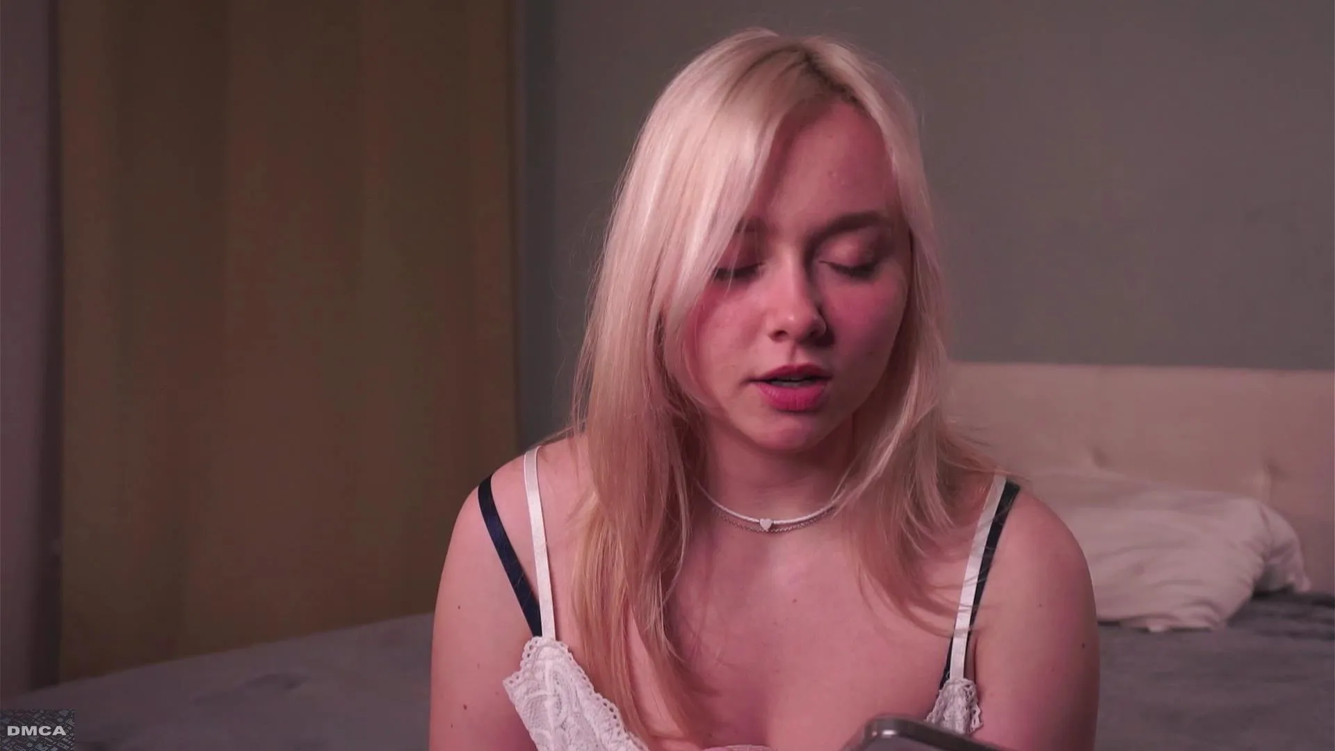 Offline KatieGroves on Cam4