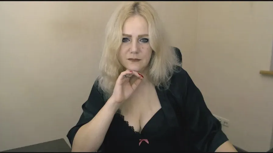 Freechat kay_franccis on Cam4