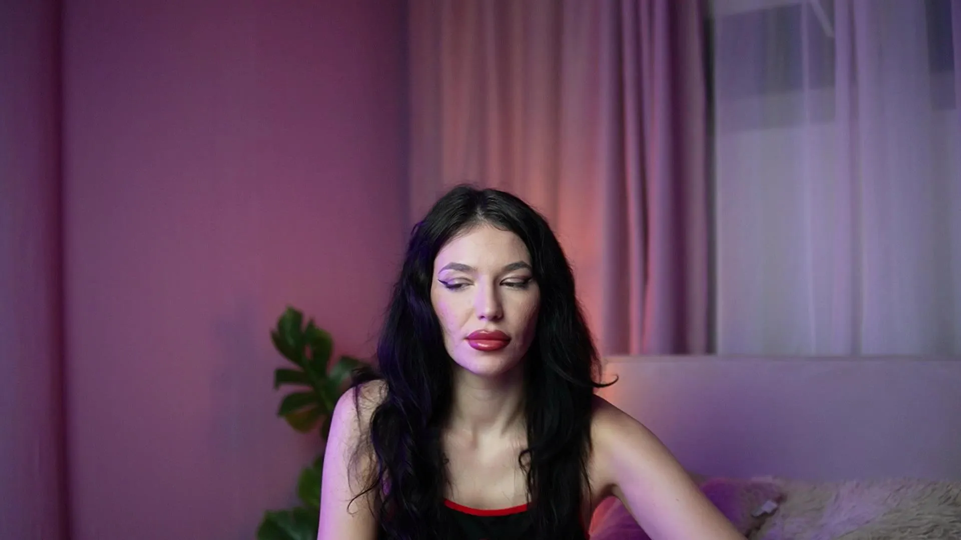 Offline KayleeCali on Cam4