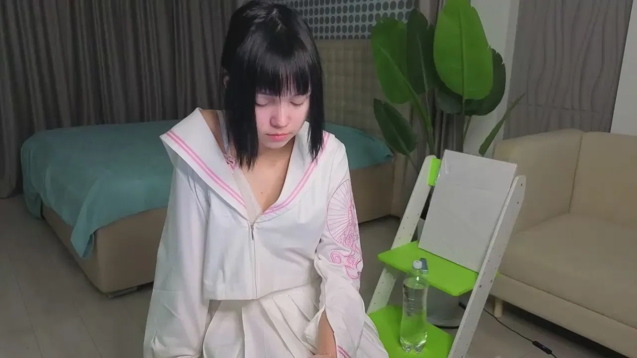 Offline Keira_nightly on Cam4