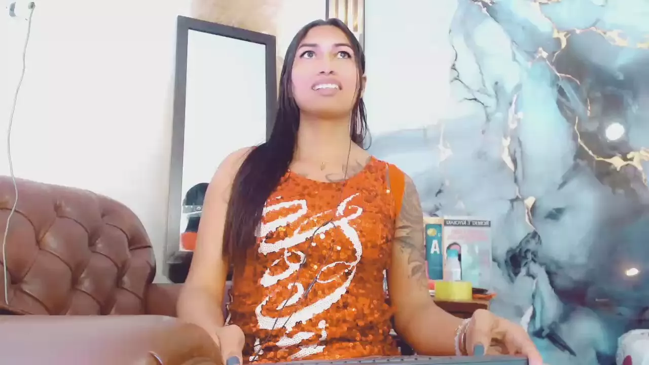 Freechat khiara_moretti on Cam4