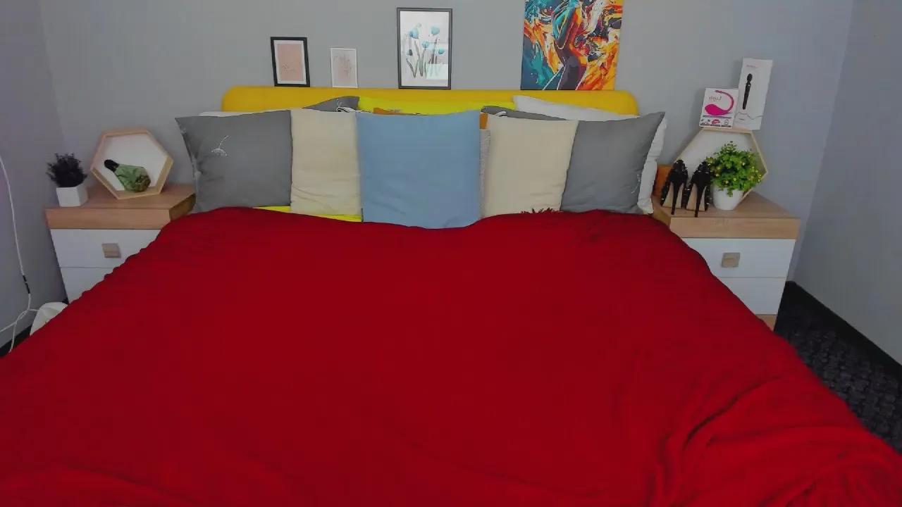 Offline KimFlores on Cam4