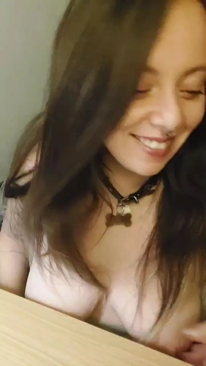 Offline KimieChan on Cam4