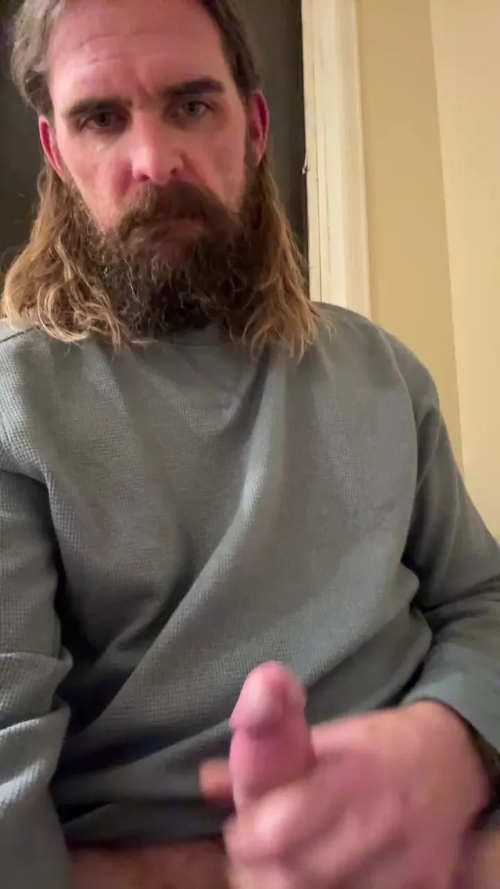 Offline KingThrobert on Cam4