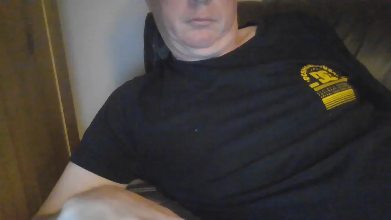 Offline kinkycum1 on Cam4