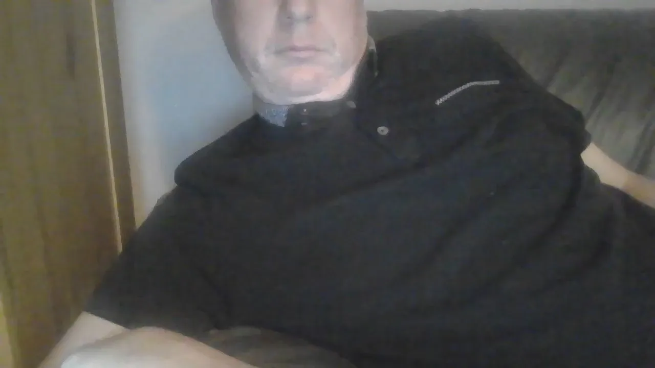 Offline kinkycum1 on Cam4