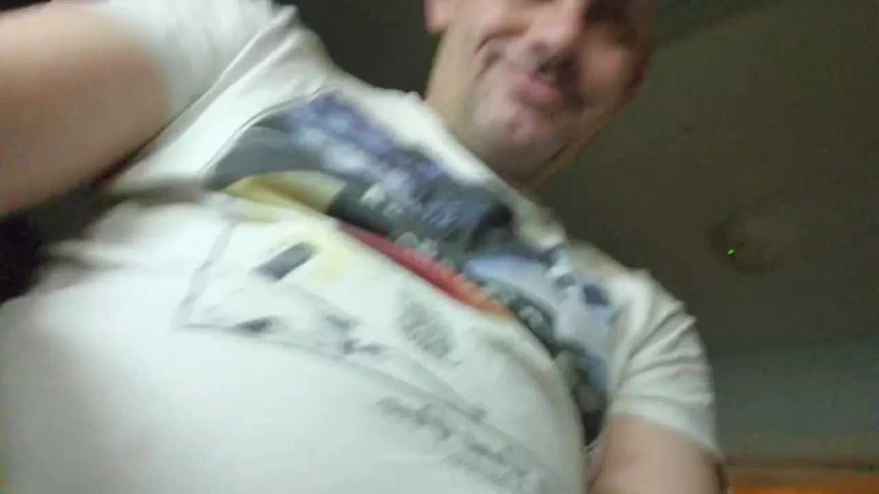 Kinkyfunguyuk on Cam4 