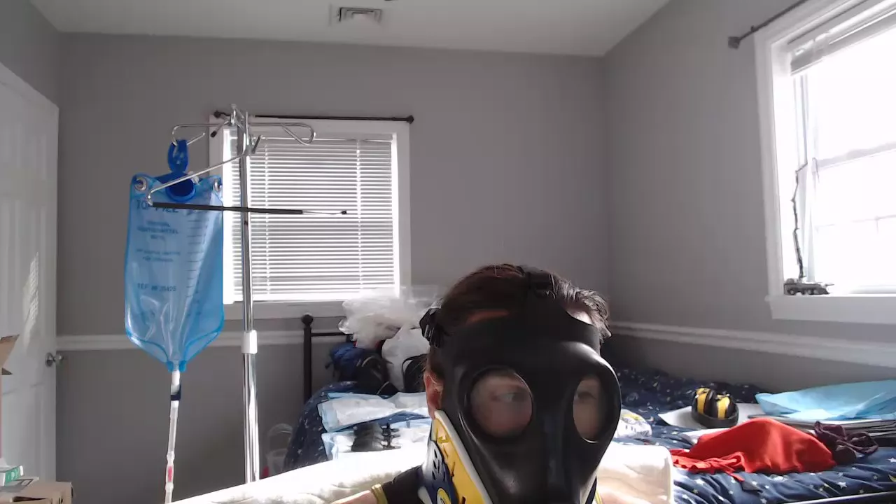 KinkySlutGuy on Cam4 