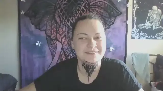 Offline kittyrossa on Cam4