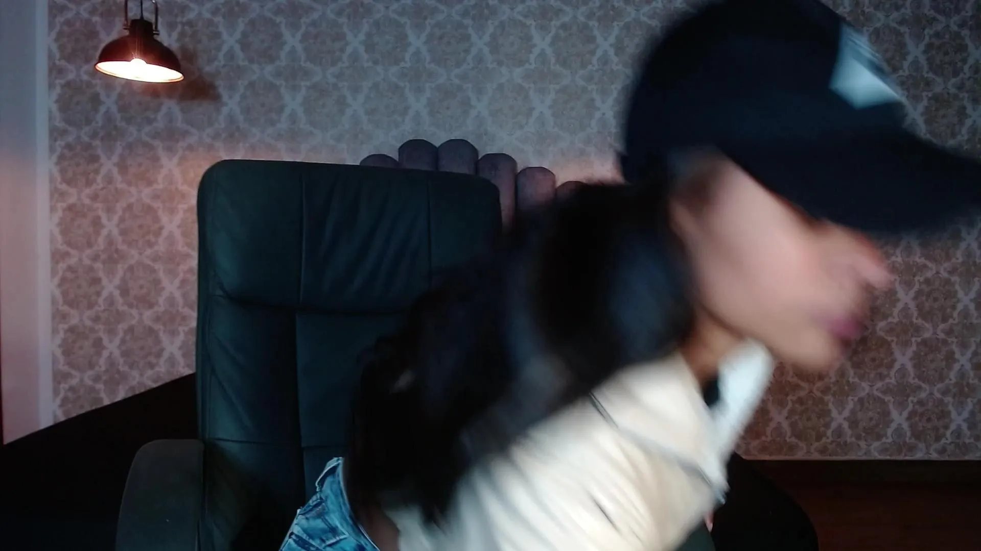 Offline kristall_06 on Cam4