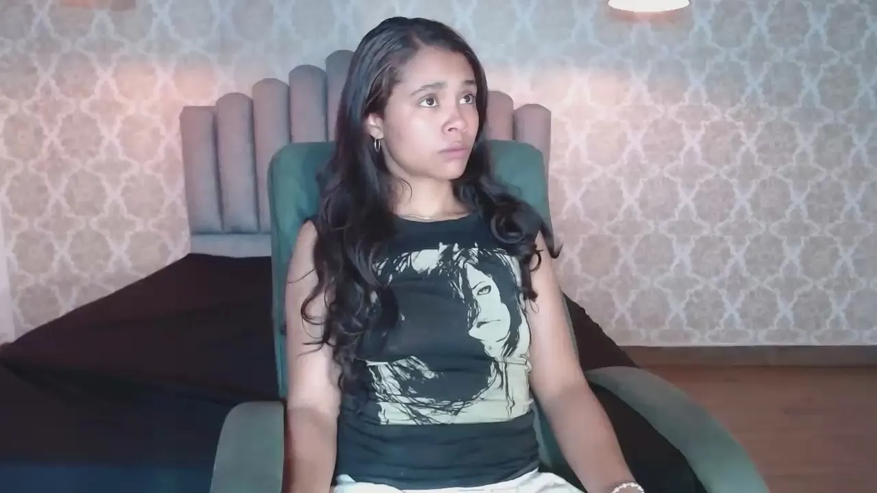 Offline kristall_06 on Cam4