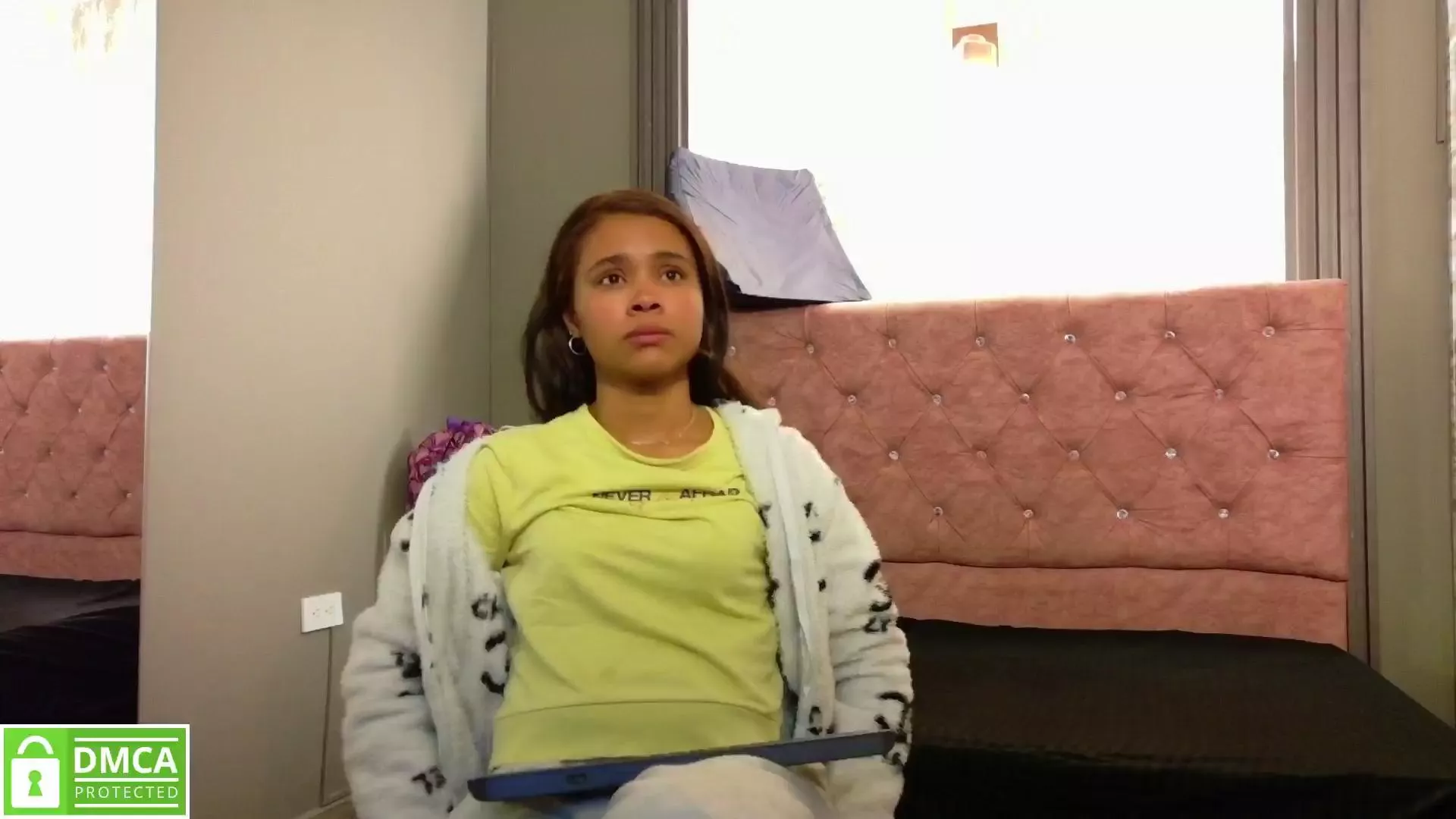 Offline kristall_06 on Cam4