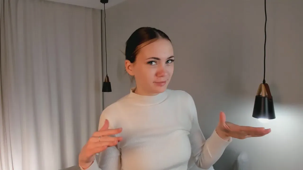 Offline KristanNewness on Cam4