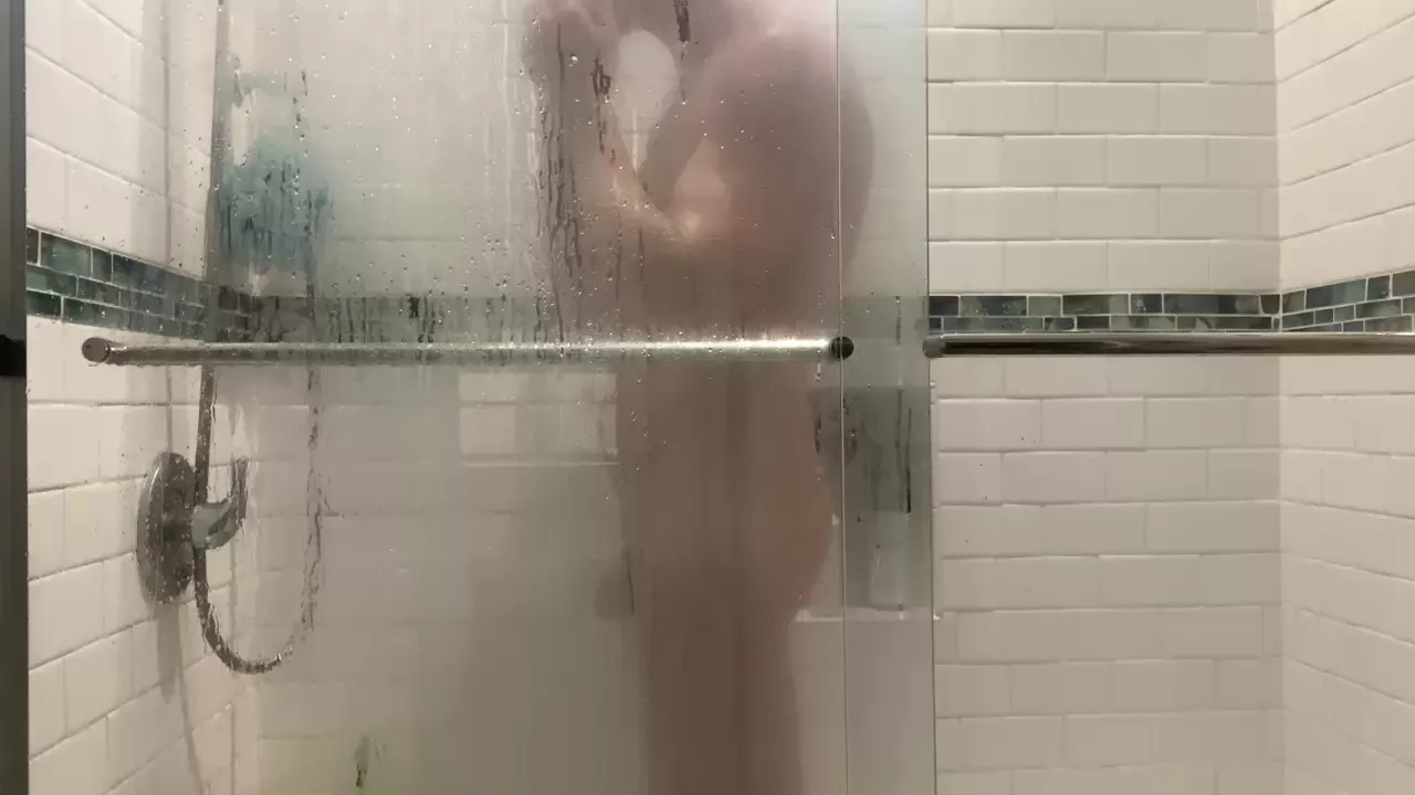 Offline LAChestFur on Cam4