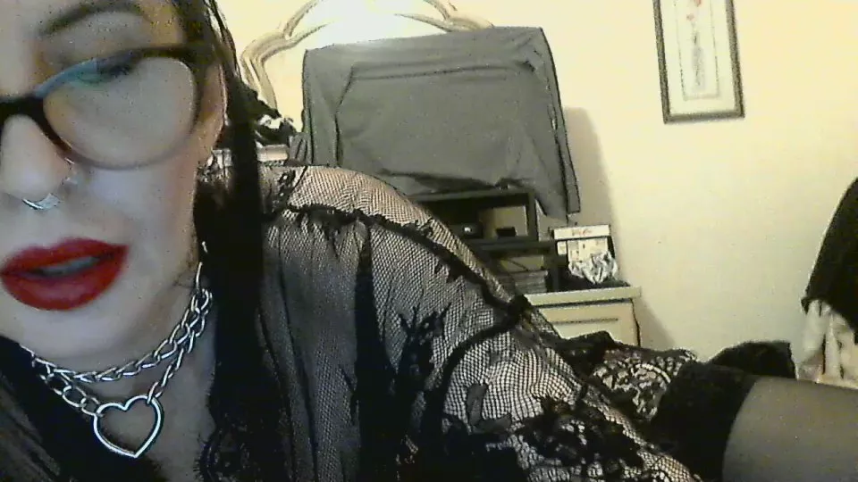 Offline Lady_Goth73 on Cam4