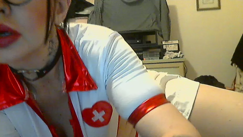 Offline Lady_Goth73 on Cam4