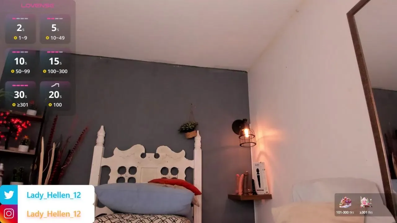 Offline Lady_Hellen on Cam4