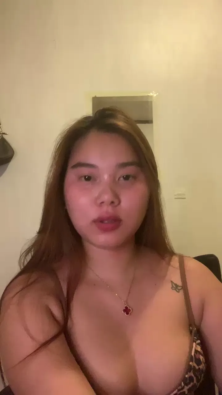 Freechat ladykisses23 on Cam4