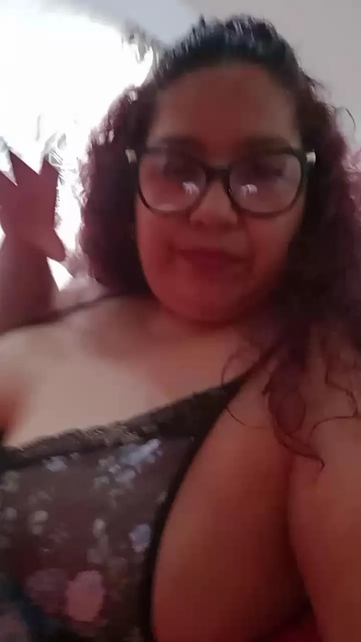 Offline Ladytropical1 on Cam4