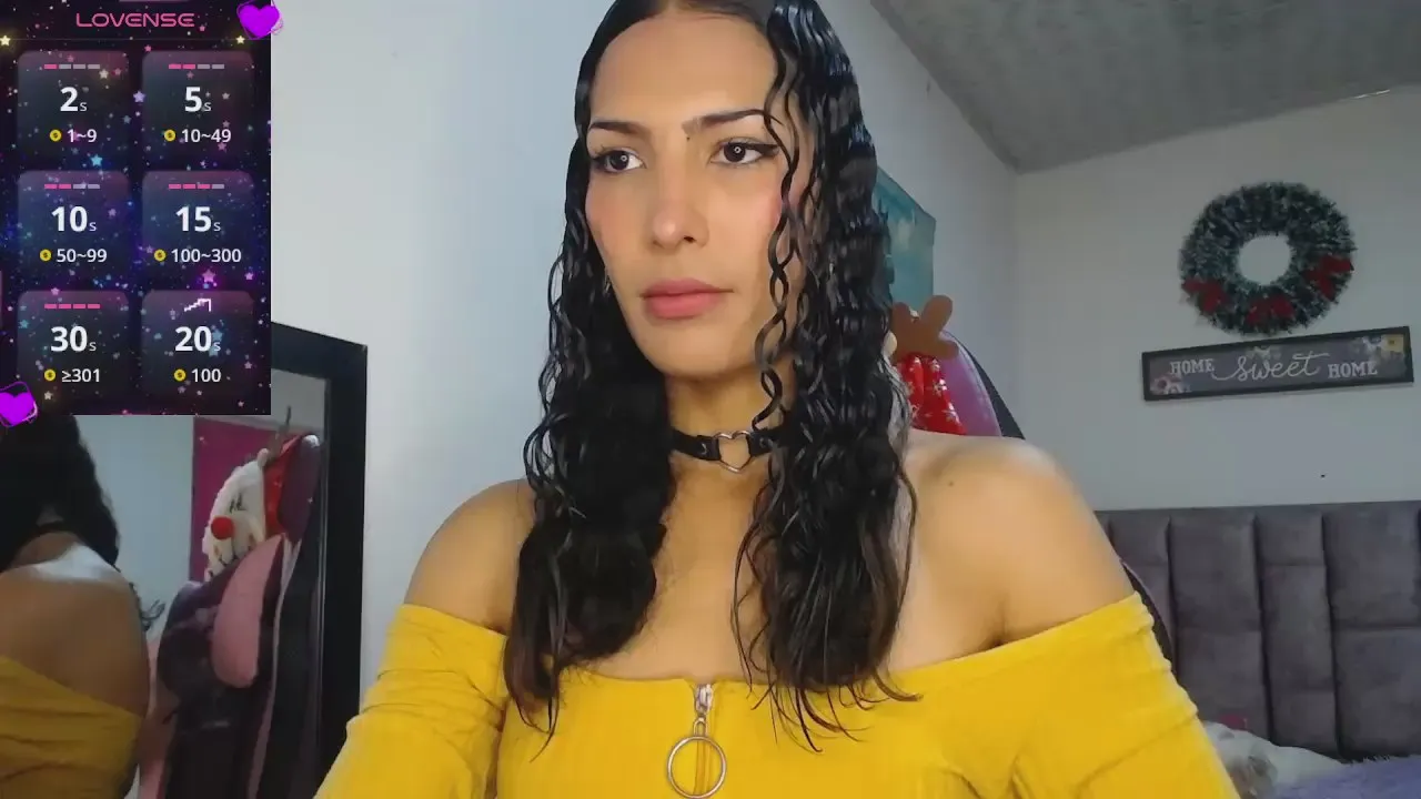 Offline Lanna_horny on Cam4