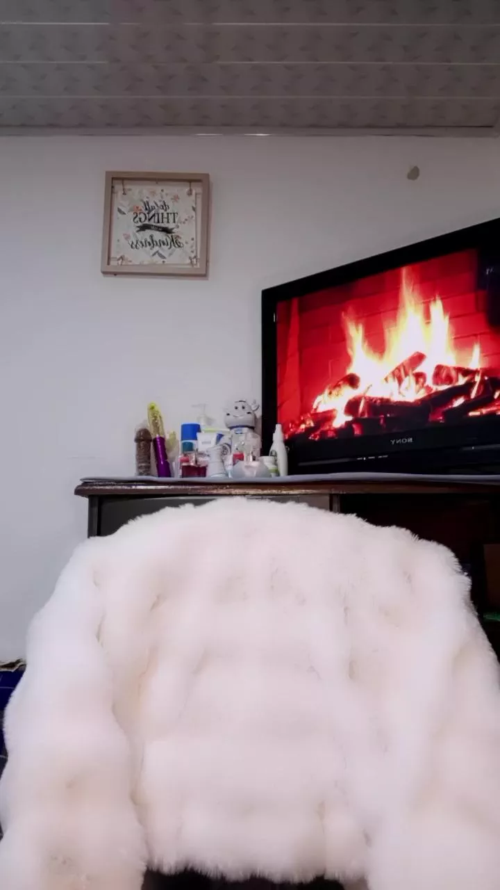 Offline Lanna_horny on Cam4