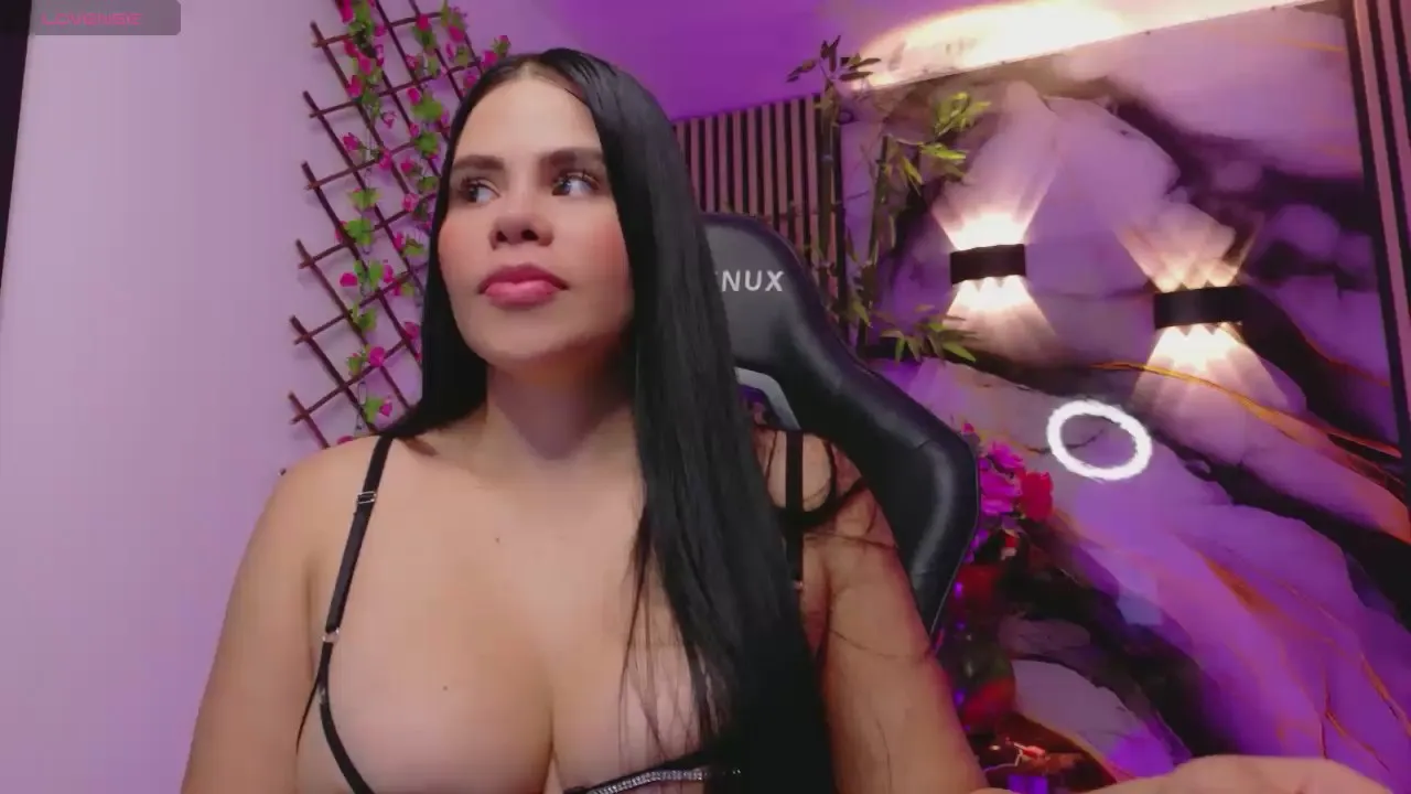 Cam4 lararoberts_ is Freechat lararoberts_ — #C2C #bigass #cum #striptease #cute #pussy #ass