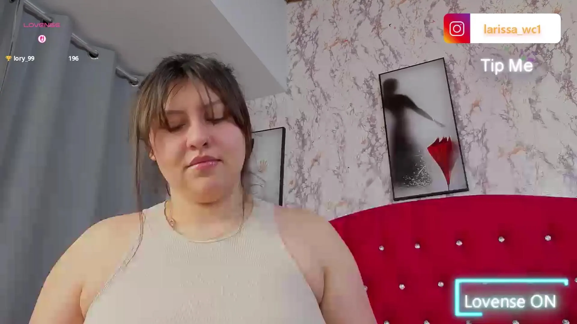 Offline larissantonella on Cam4