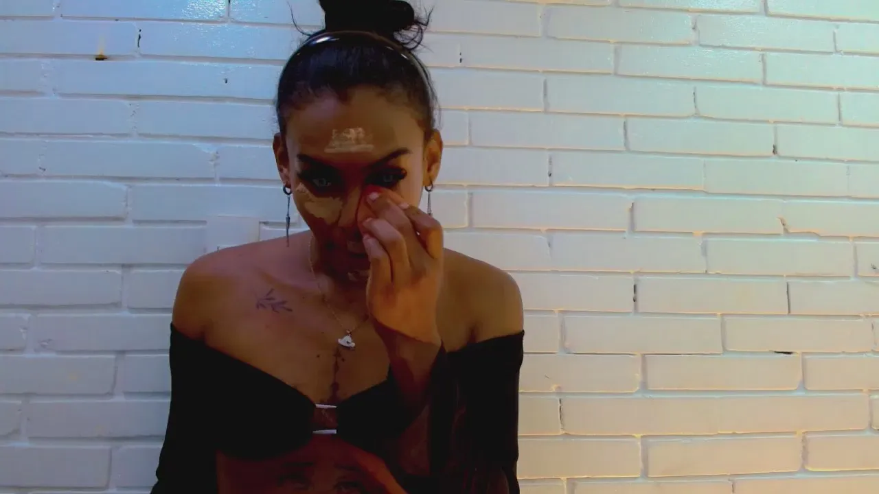 Offline latina_megan on Cam4