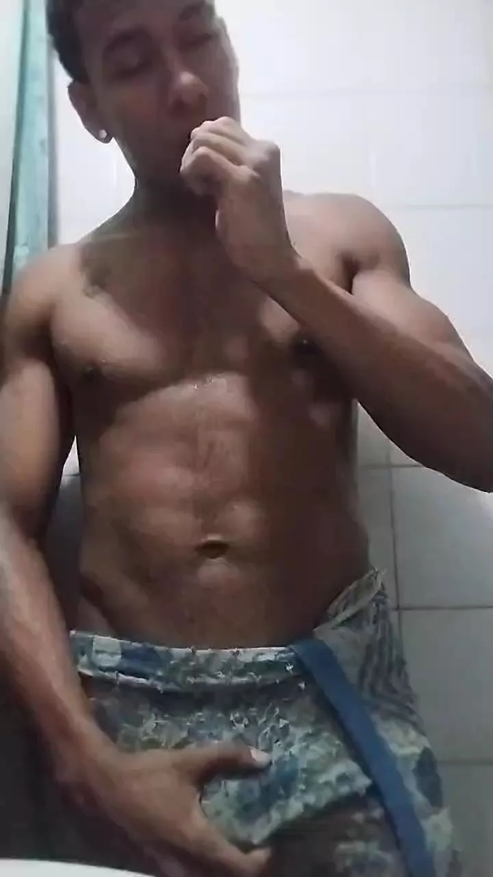 Offline latinboi_sexy on Cam4