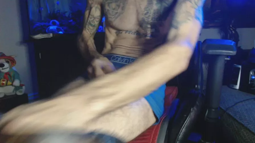 Offline Latinlover513 on Cam4