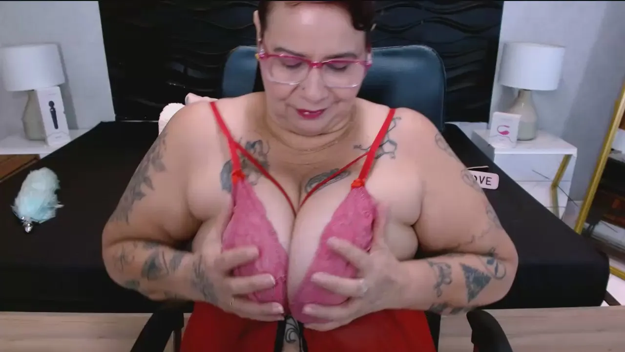 Freechat laura_riley on Cam4