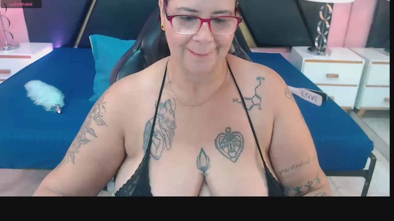 Freechat laura_riley on Cam4