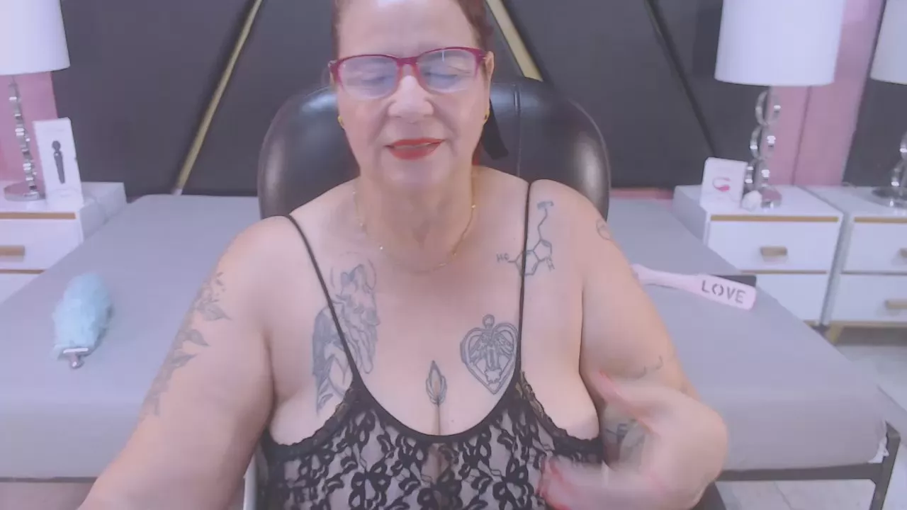 Freechat laura_riley on Cam4