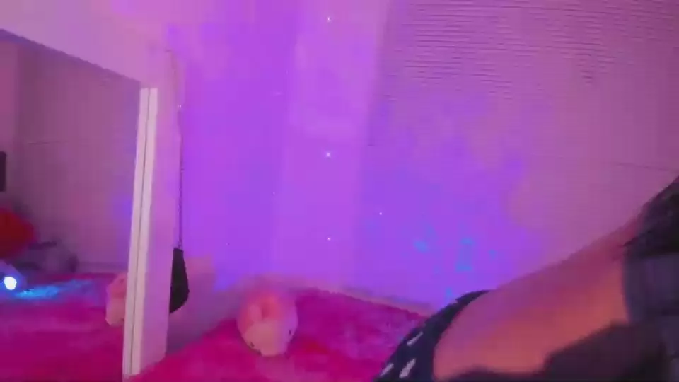 Offline lauramillers on Cam4