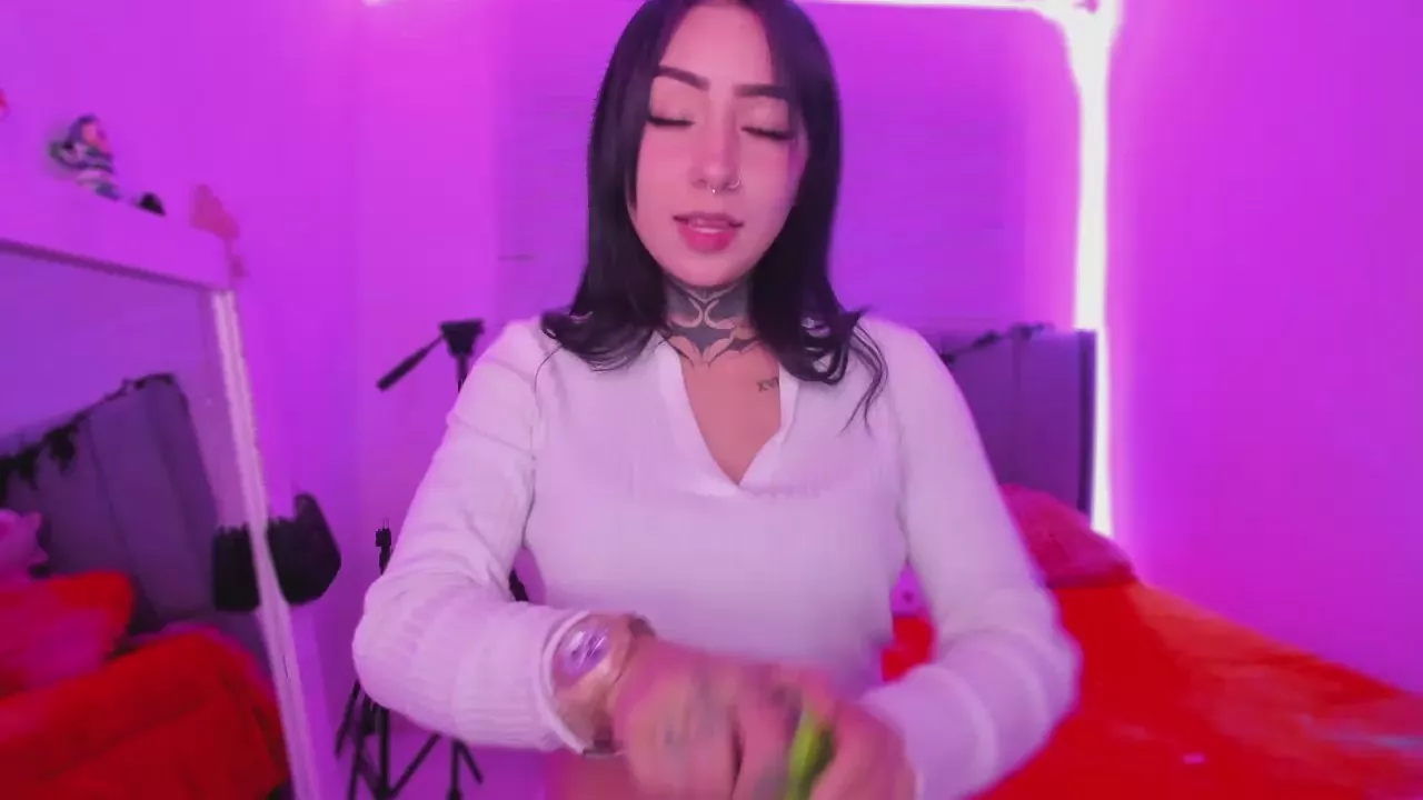 Offline lauramillers on Cam4