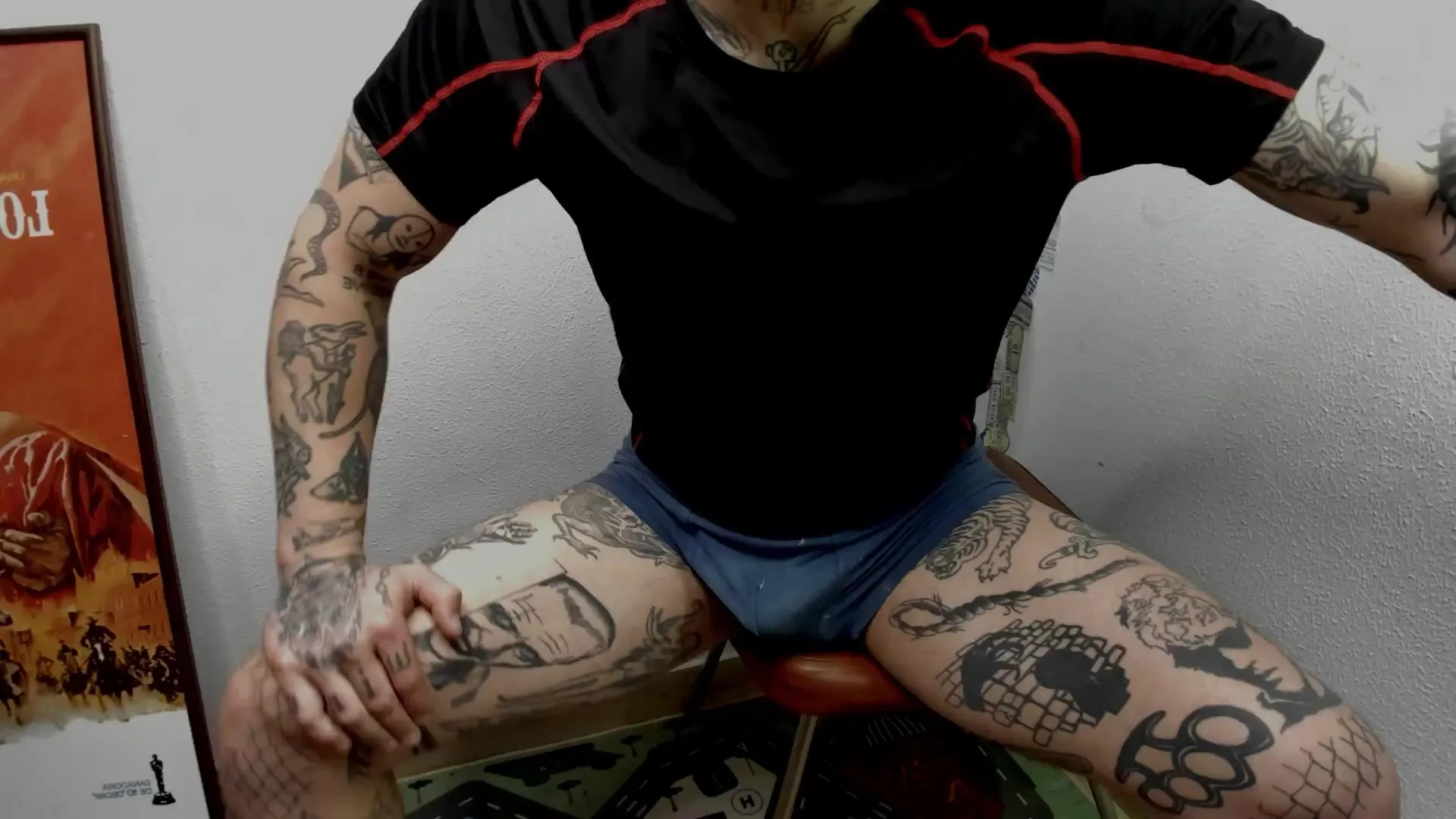 Offline Layneinchains on Cam4