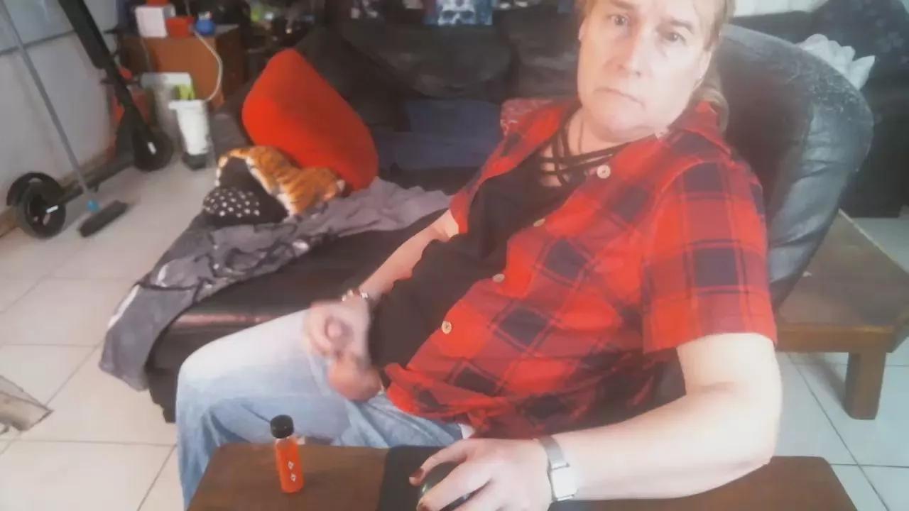 lealablonde from Cam4