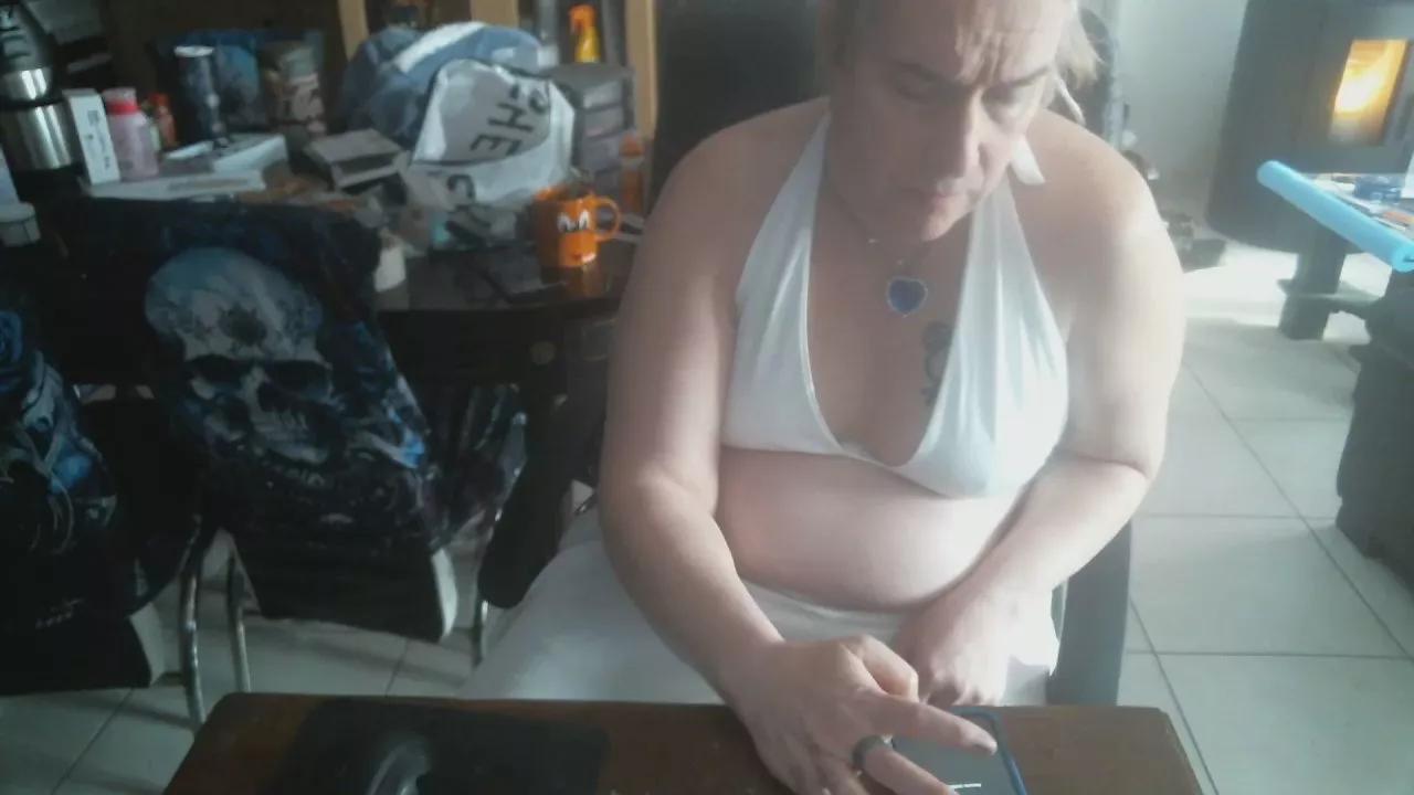 lealablonde from Cam4
