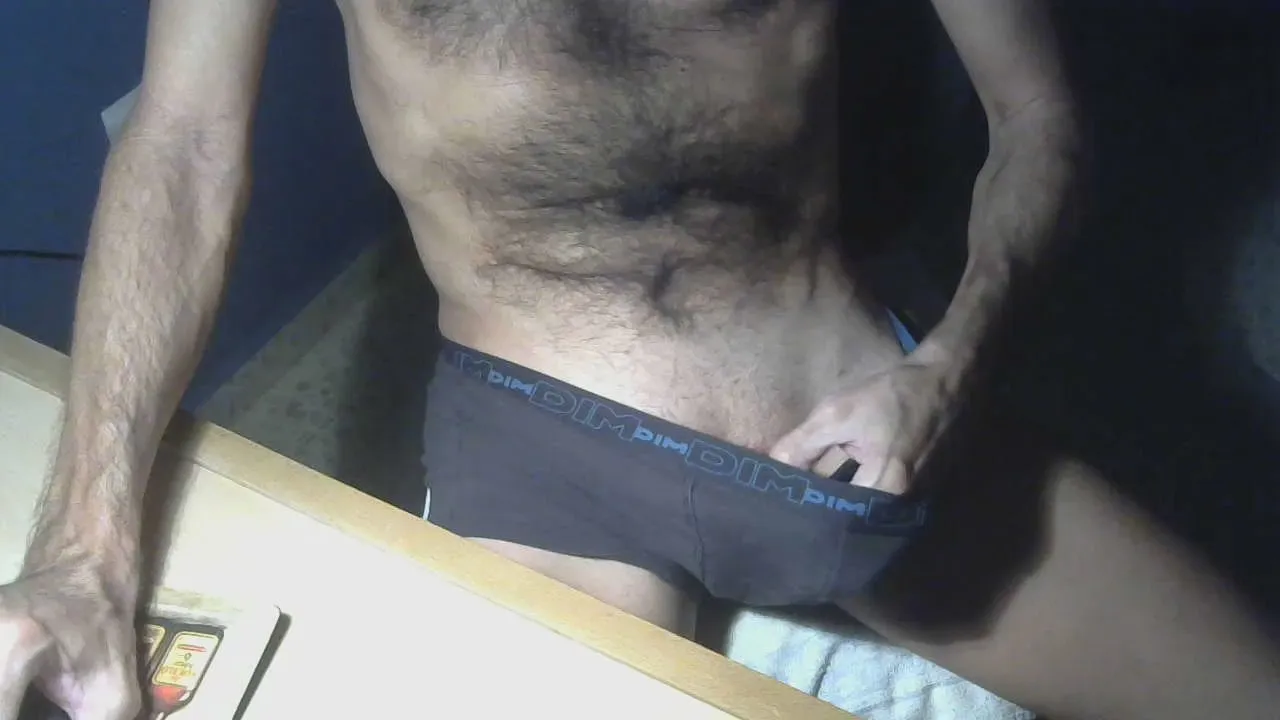 Offline lector73 on Cam4