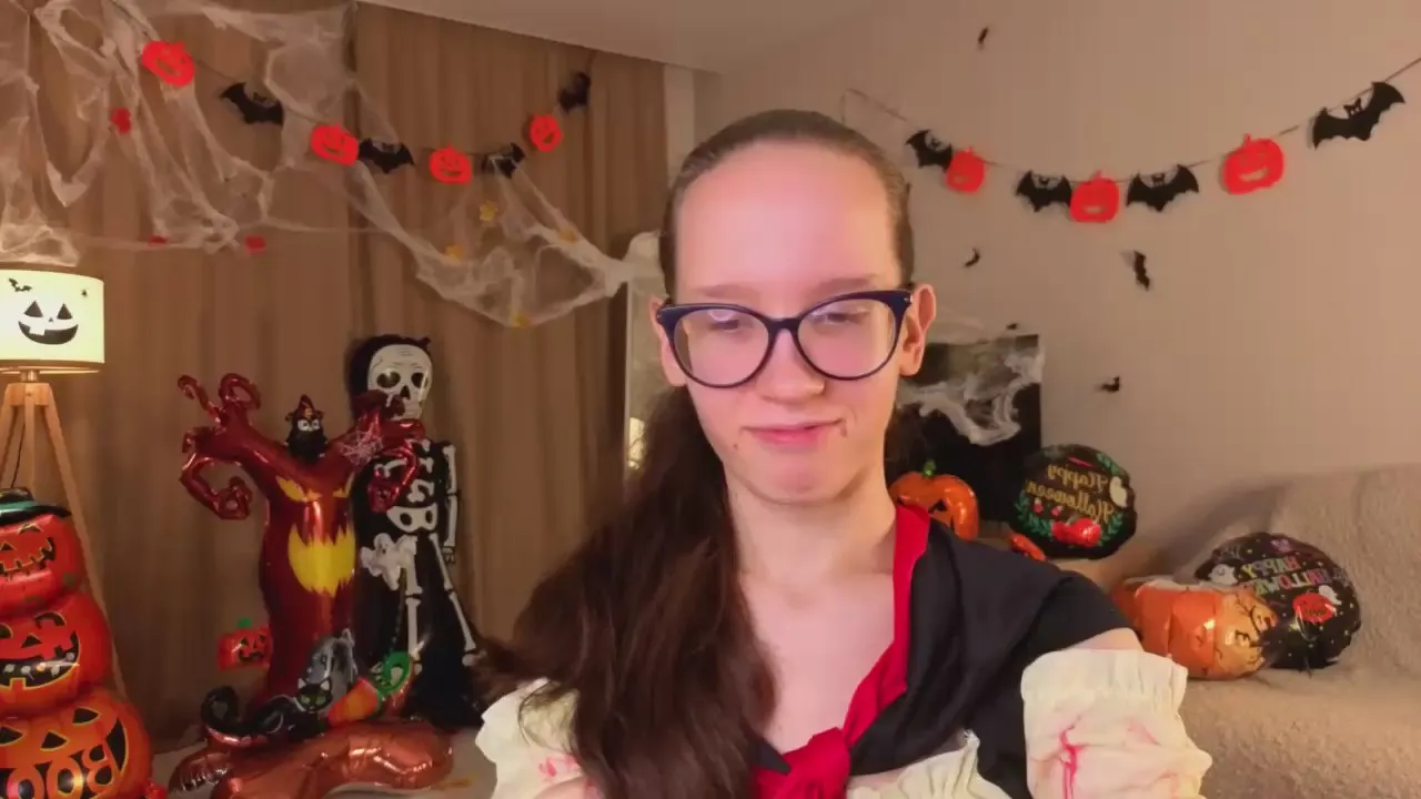 Offline LeilaDurow on Cam4