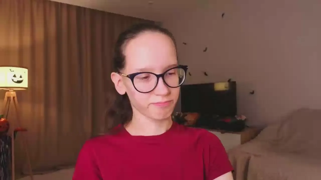 Offline LeilaDurow on Cam4