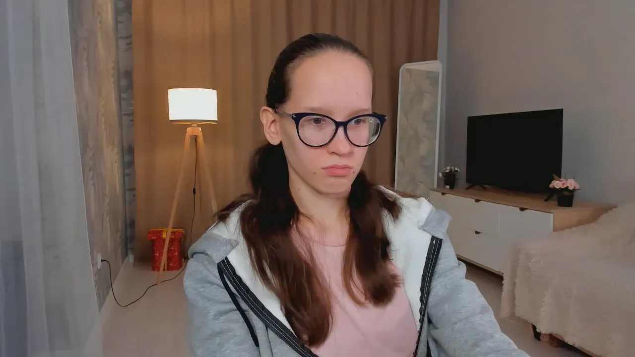 Offline LeilaDurow on Cam4