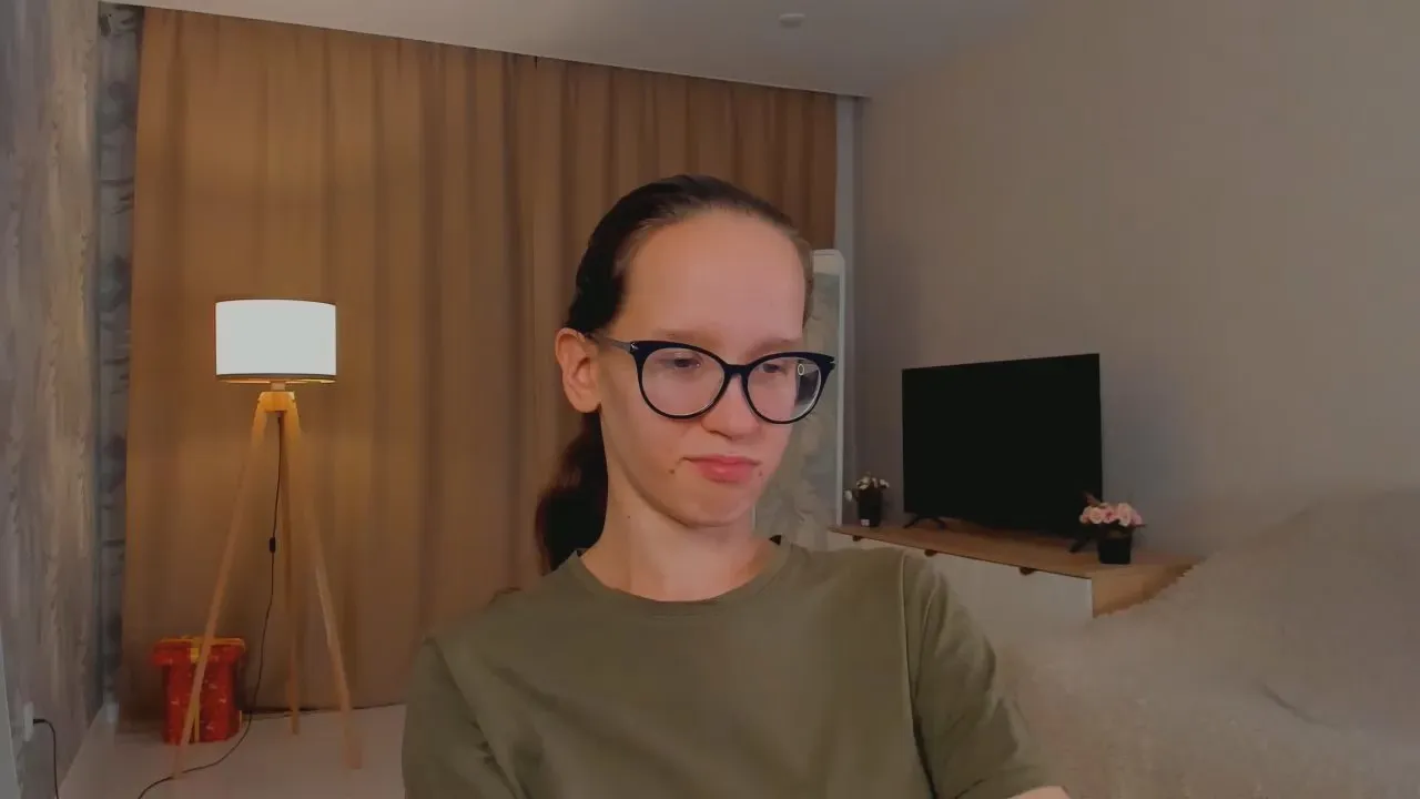 Offline LeilaDurow on Cam4