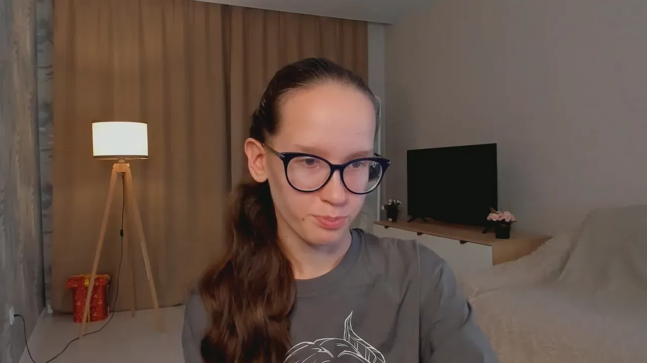 Offline LeilaDurow on Cam4